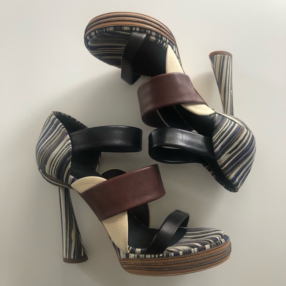 Balenciaga Sculpted Heels Size 38 - Picture 3 of 10